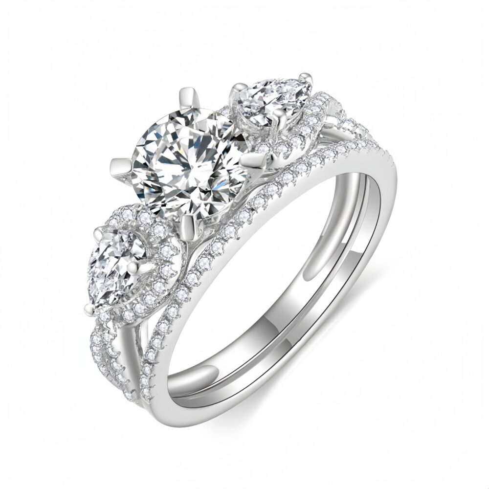 Luxury Three Stone Diamond Ring Set