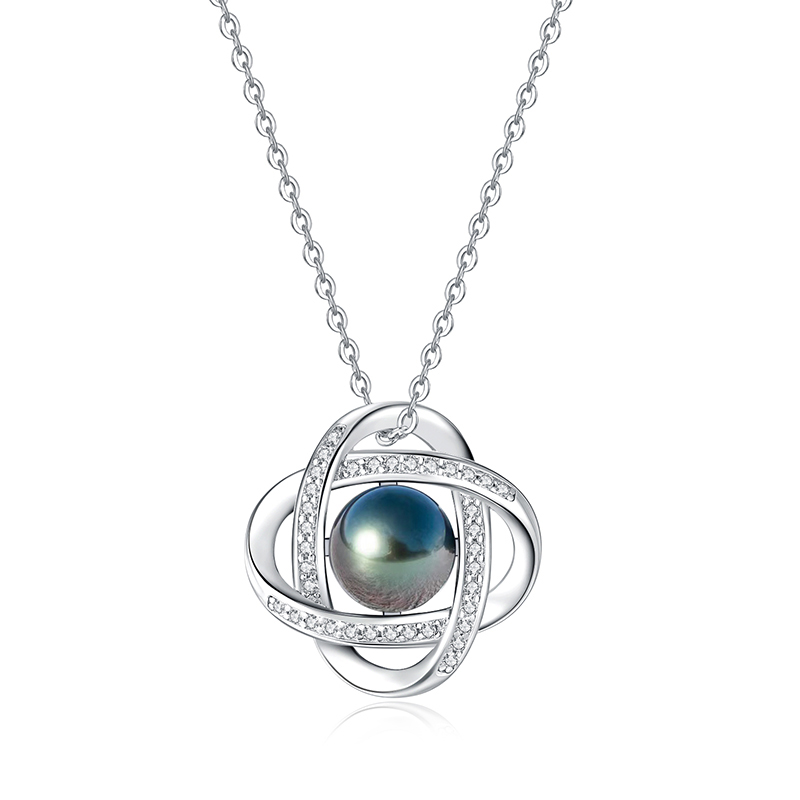 Ring-shaped diamond-set black pearl pendant necklace